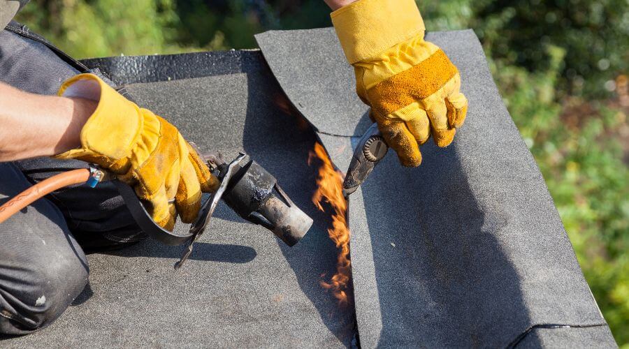 Expert Emergency Roof Repairs services in Jackson Heights, NY